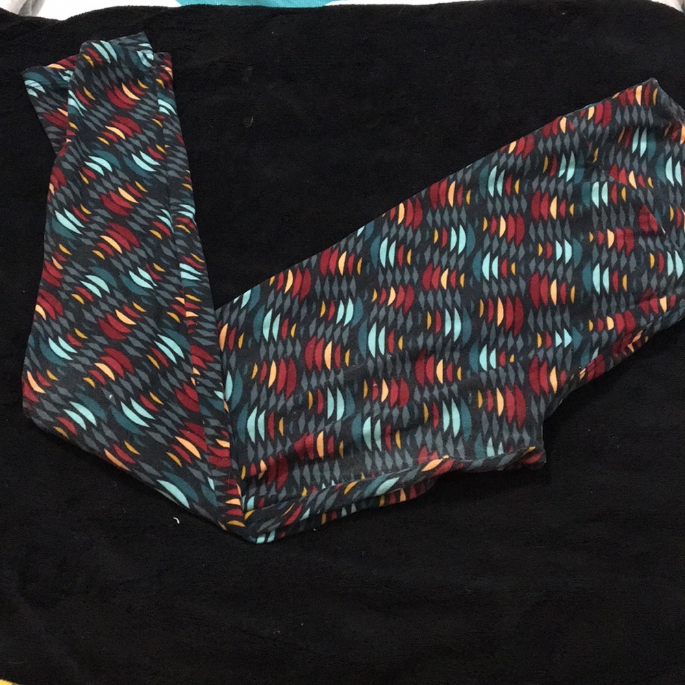 Lularoe OS - Picture 1 of 2